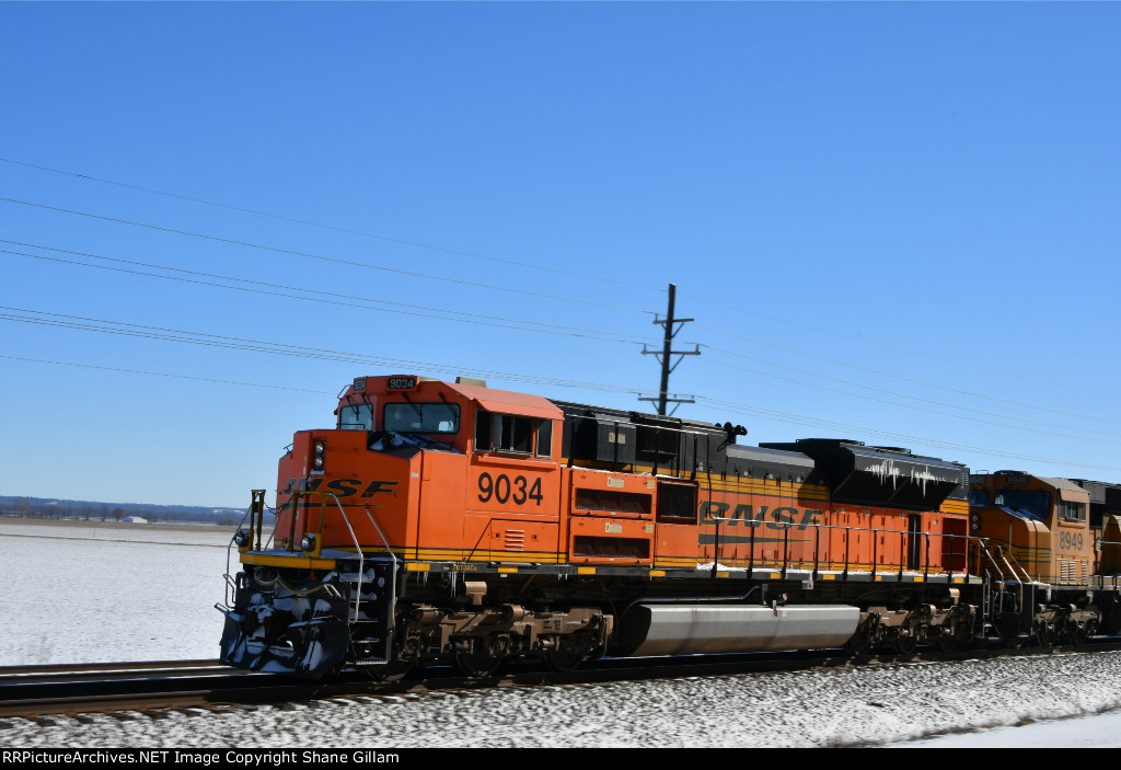 BNSF 9034